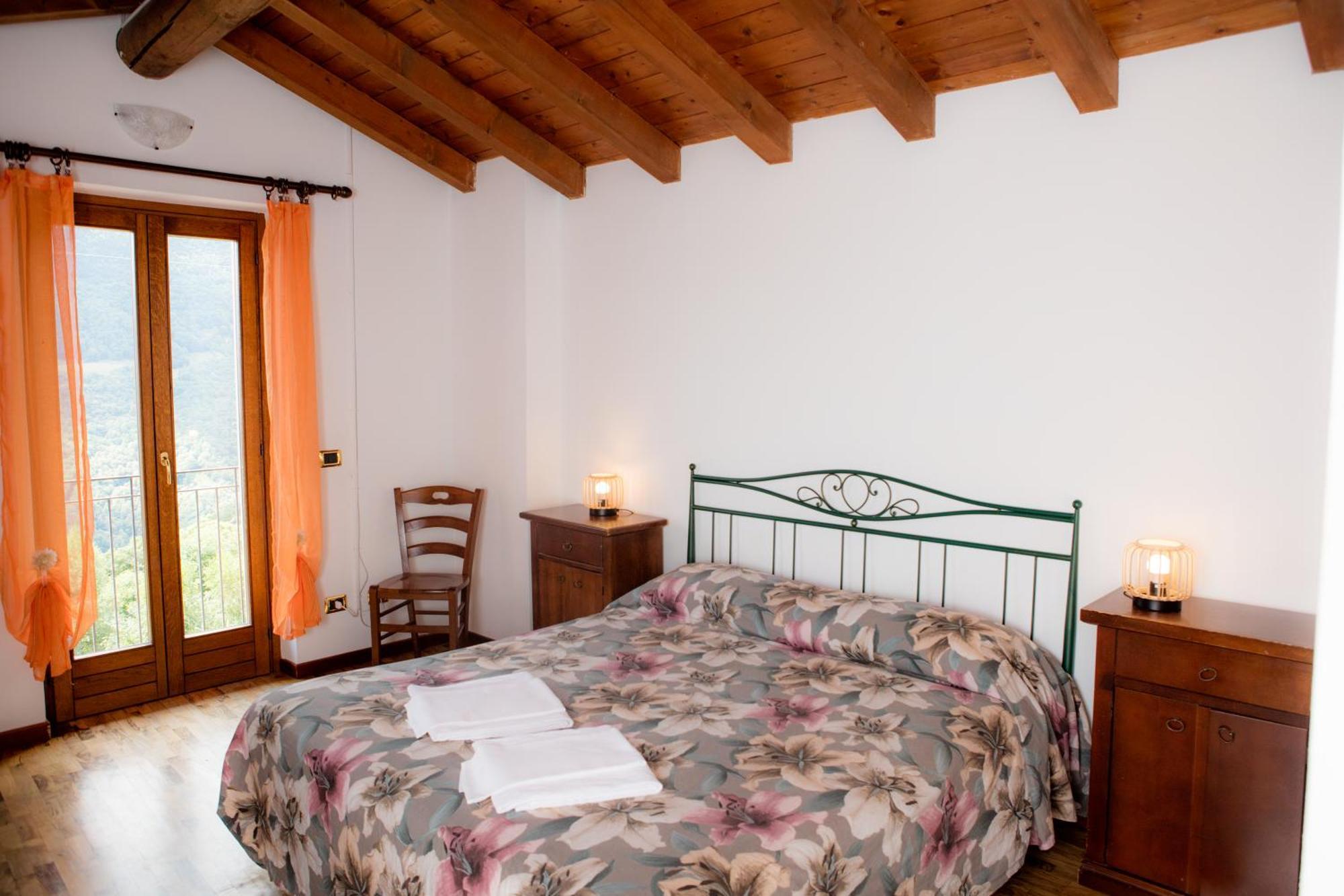 Agriturismo La Fonte Di Mariella Gravedona Ngoại thất bức ảnh