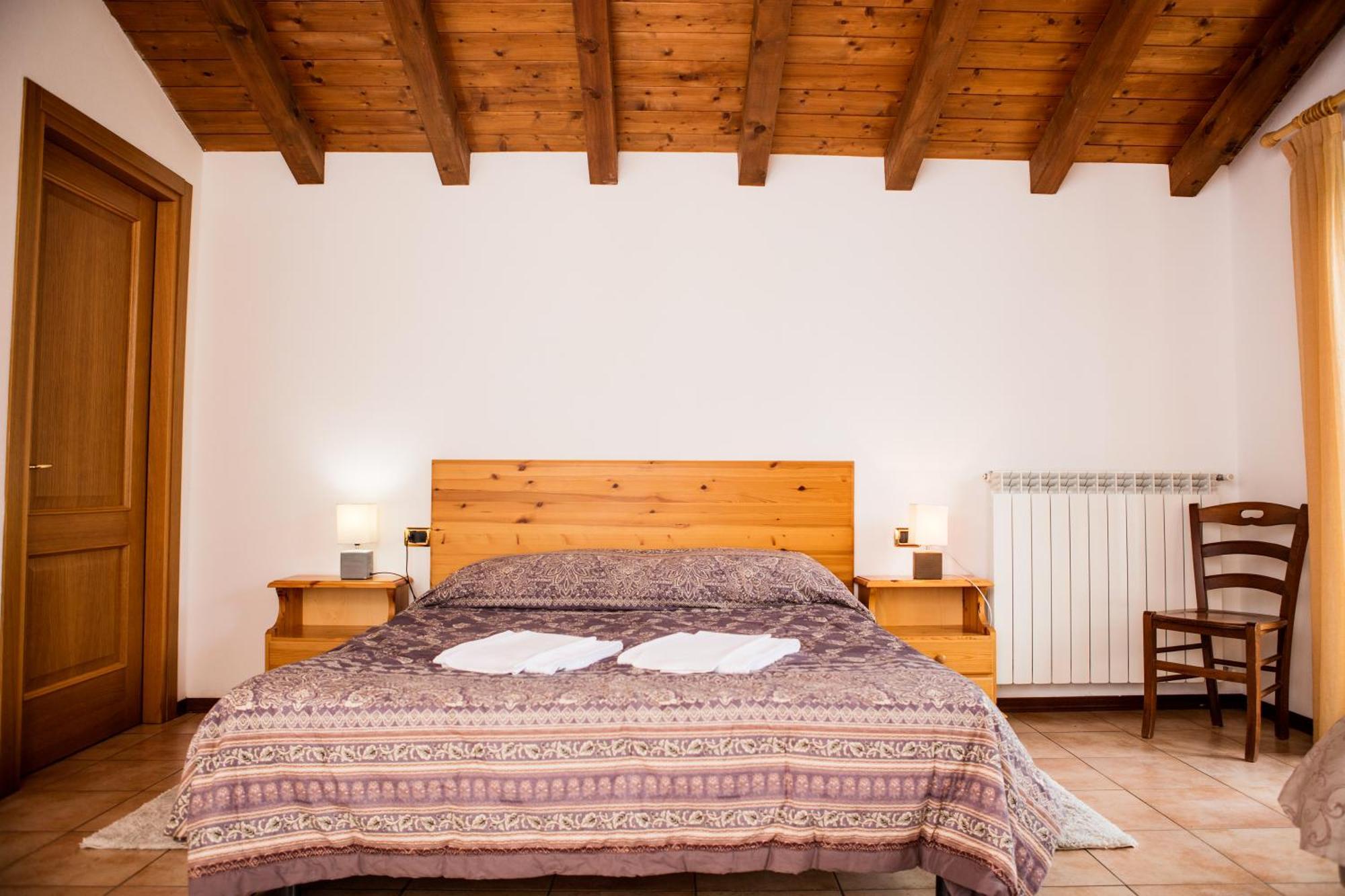 Agriturismo La Fonte Di Mariella Gravedona Phòng bức ảnh